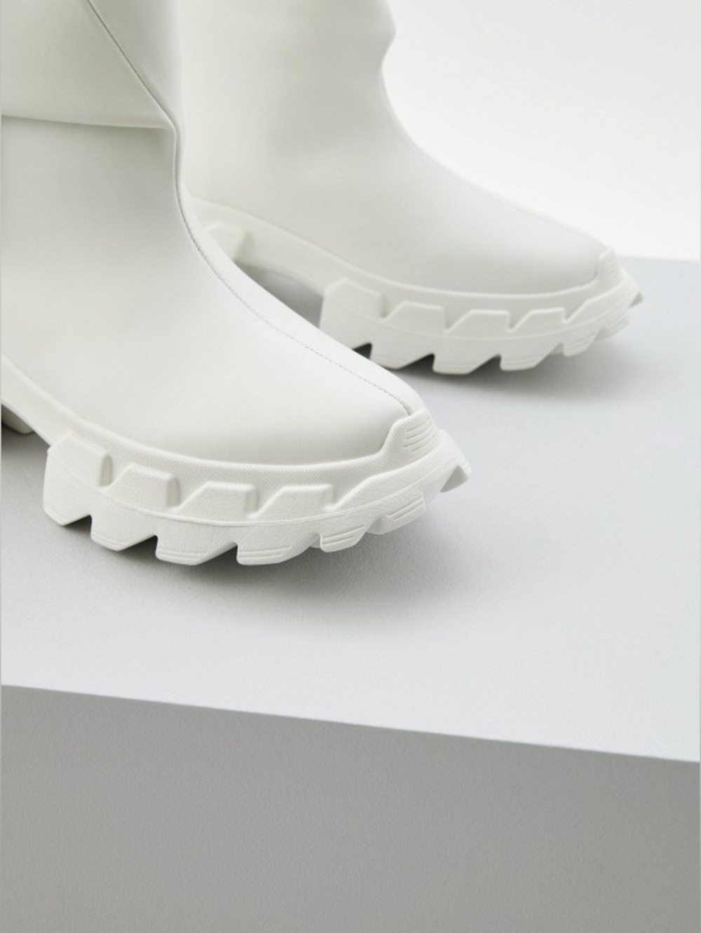 4CCCCEES White Leather Chunky Platform Ankle Boots Fold Over Buckle Women’s - Picture 3 of 10